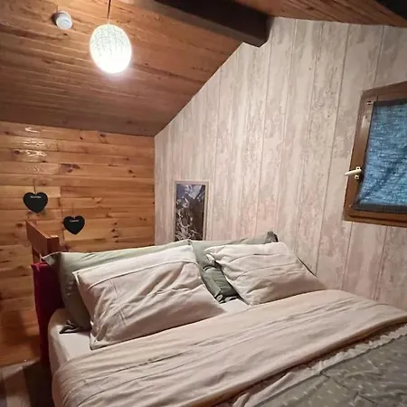 Dans Les Bois Avec Vue Sur Les Pyrenees Saint-Laurent-de-Neste